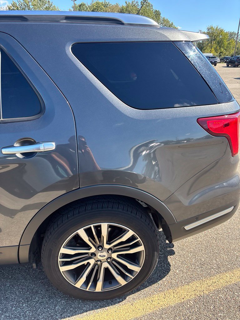 Used 2018 Ford Explorer Platinum AWD/4WD image 6