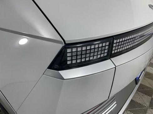 Certified 2024 Hyundai Ioniq 5 Limited RWD image 21