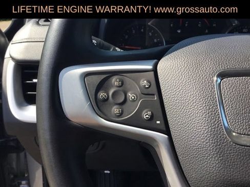 Used 2024 GMC Terrain SLT AWD/4WD image 13