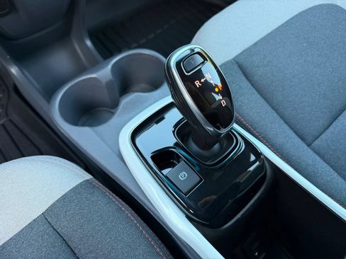Used 2020 Chevrolet Bolt LT FWD image 15