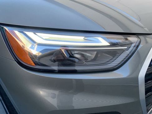 Used 2023 Audi Q5 e Premium w/ Convenience Package image 41