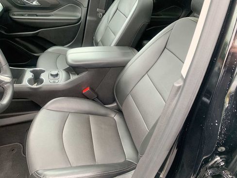 Certified 2023 GMC Terrain SLT w/ Elevation Edition AWD/4WD image 19