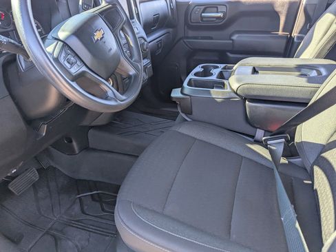 Used 2024 Chevrolet Silverado 1500 Custom image 7