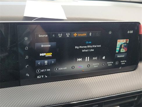 New 2025 Nissan Kicks SR w/ SR Premium Package image 13