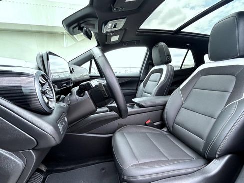 Certified 2024 Chevrolet Blazer EV LT AWD/4WD image 11