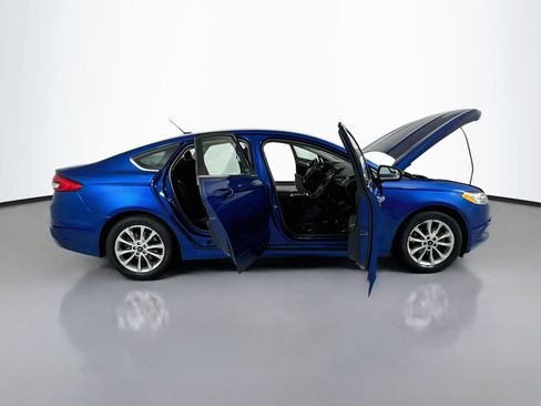 Used 2017 Ford Fusion SE FWD image 23