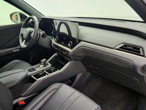 Used 2024 Lexus TX 500h AWD w/ Technology Package image 24