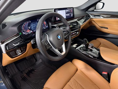 Certified 2023 BMW 540i w/ Premium Package image 9