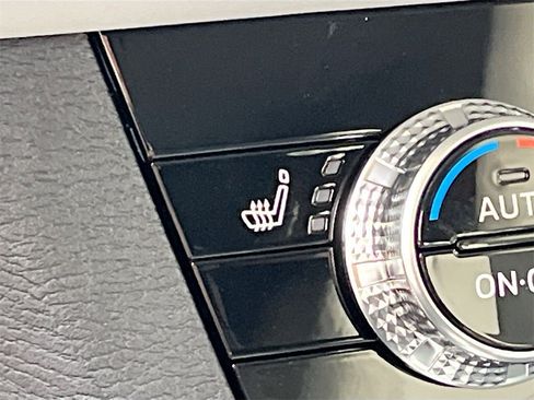 New 2025 Mitsubishi Outlander SE image 20