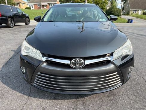 Used 2017 Toyota Camry LE FWD image 3