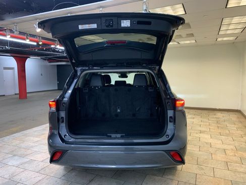 Used 2023 Toyota Highlander Limited AWD/4WD image 52