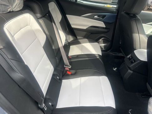 New 2026 Chevrolet Equinox EV LT image 17