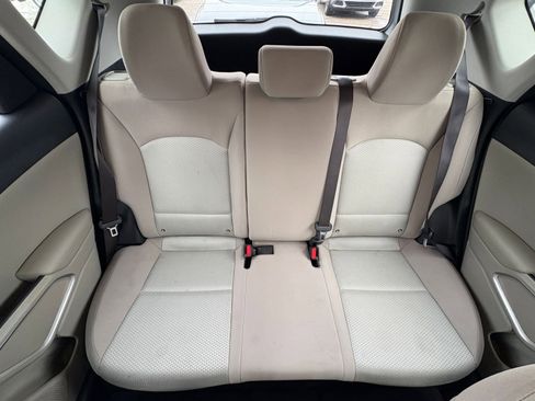 Used 2025 Kia Soul LX w/ LX Technology Package image 35