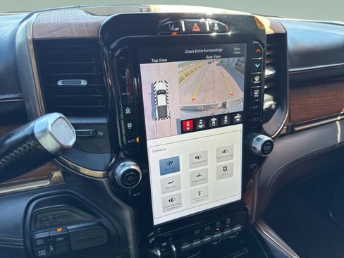Used 2022 RAM 3500 Limited AWD/4WD image 18