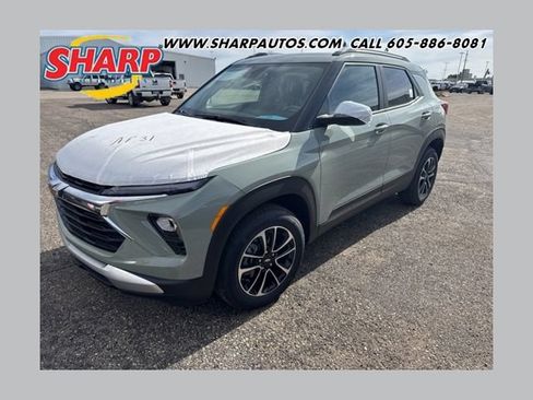New 2026 Chevrolet TrailBlazer LT w/ Convenience Package AWD/4WD image 1