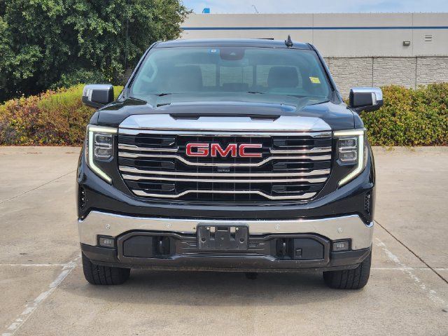Used 2022 GMC Sierra 1500 SLT AWD/4WD image 2