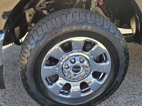 Certified 2025 Ford F250 King Ranch w/ Chrome Package image 9