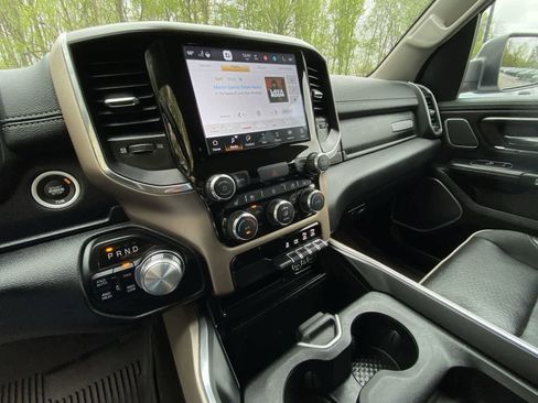 Used 2022 RAM 1500 Laramie AWD/4WD image 51