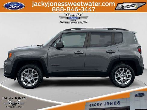 Used 2021 Jeep Renegade Latitude AWD/4WD image 3