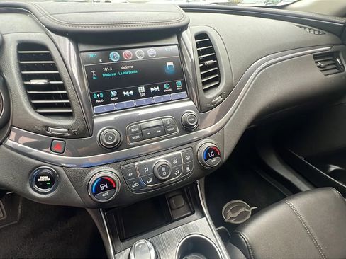 Used 2019 Chevrolet Impala LT image 17