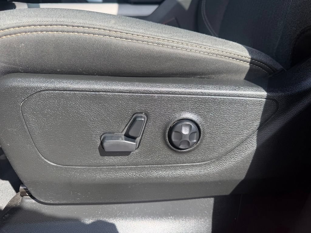 Used 2019 RAM 1500 Big Horn RWD image 23