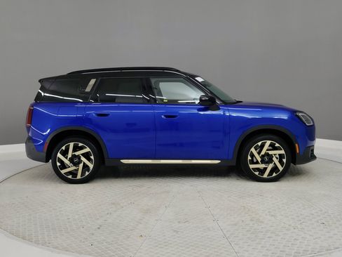 Certified 2025 MINI Cooper Countryman S image 5