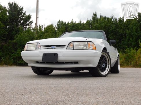 Used 1990 Ford Mustang LX RWD image 26