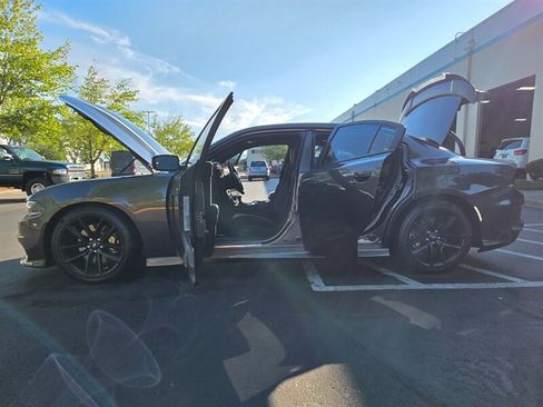 Used 2019 Dodge Charger R/T w/ Stars & Stripes Edition RWD image 23