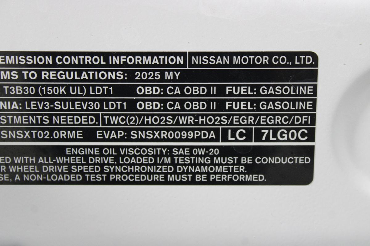 Used 2025 Nissan Kicks SV FWD image 12