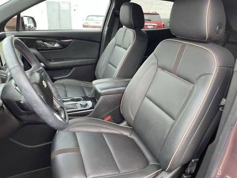 Used 2023 Chevrolet Blazer Premier image 12