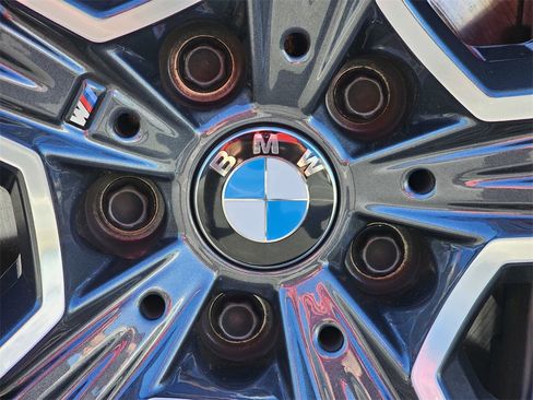 Used 2022 BMW 740i 740i w/ M Sport Package image 11