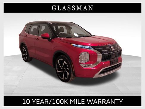 Used 2024 Mitsubishi Outlander SEL image 1
