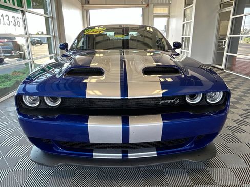 Used 2021 Dodge Challenger SRT Hellcat w/ Plus Package RWD image 2