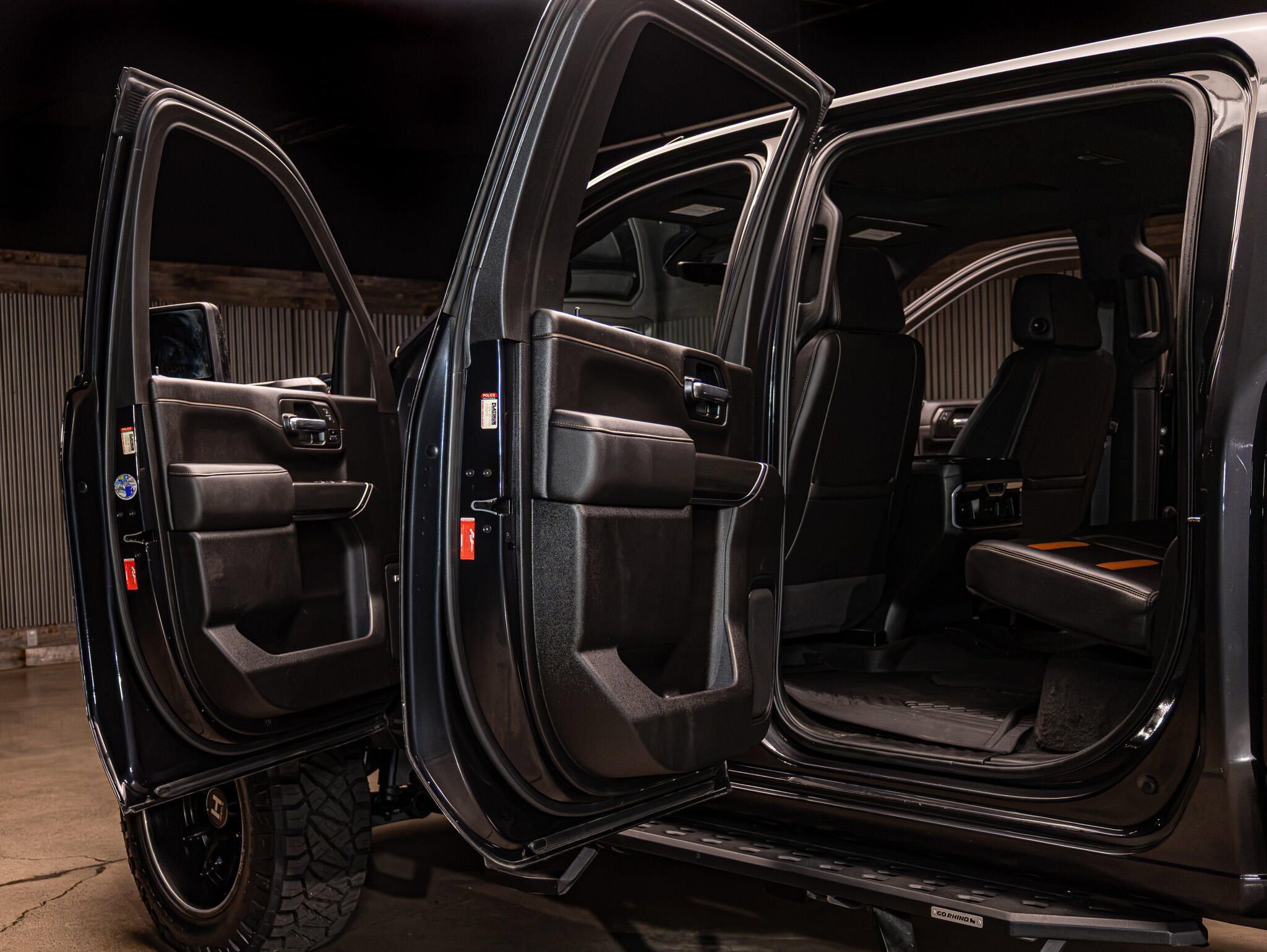 Used 2020 GMC Sierra 3500 AT4 w/ AT4 Premium Package AWD/4WD image 29
