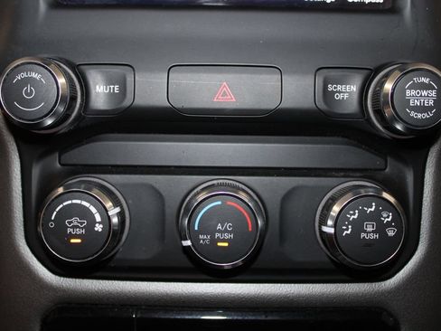 Used 2020 RAM 1500 Big Horn AWD/4WD image 27