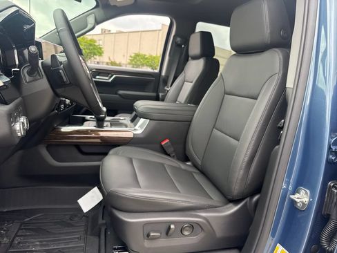 New 2026 GMC Sierra 1500 Elevation w/ Elevation Premium Package AWD/4WD image 15