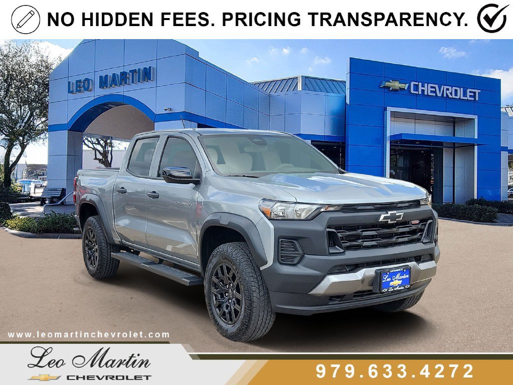 Used 2026 Chevrolet Colorado Trail Boss AWD/4WD image 2