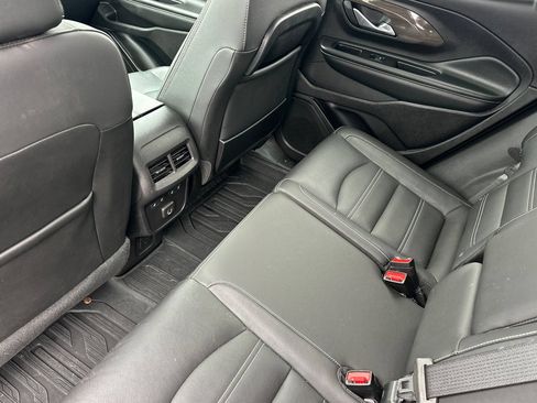 Used 2024 GMC Terrain Denali w/ Black Diamond Edition AWD/4WD image 13