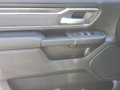 Used 2020 RAM 1500 Big Horn AWD/4WD image 15