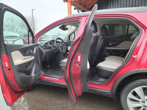 Used 2019 Buick Encore Preferred w/ Safety Package image 7