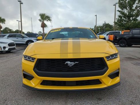 Used 2024 Ford Mustang Premium image 9