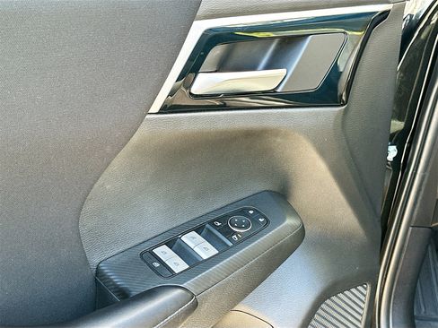 Used 2022 Mitsubishi Outlander ES image 17