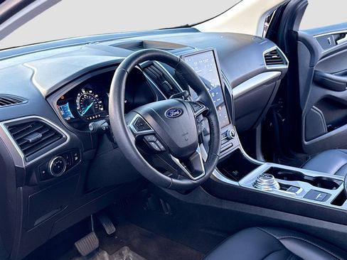 Certified 2024 Ford Edge SEL w/ Convenience Package image 4