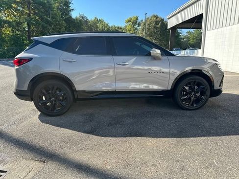 Used 2021 Chevrolet Blazer RS w/ Enhanced Convenience Package FWD image 6