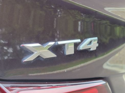 Used 2020 Cadillac XT4 Premium Luxury w/ Cold Weather Package FWD image 32