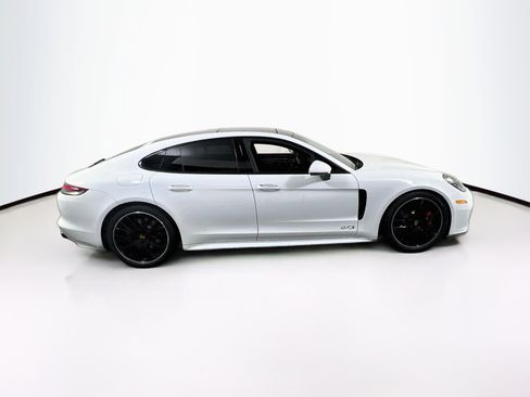 Used 2020 Porsche Panamera GTS image 4