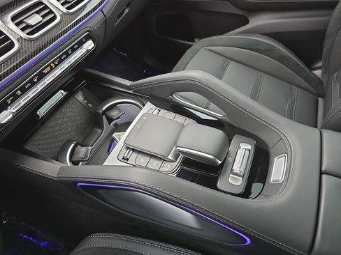 Used 2025 Mercedes-Benz GLE 63 AMG S image 25