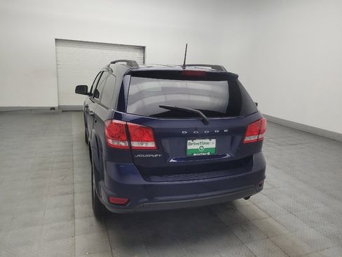 Used 2019 Dodge Journey SE FWD image 6