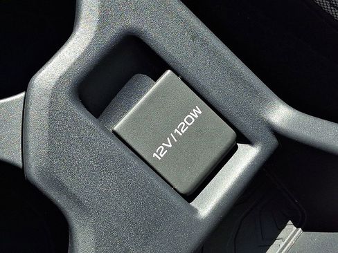 Used 2025 Subaru Forester Premium image 24