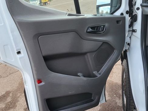 Used 2024 Ford Transit 250 148 High Roof Extended image 21